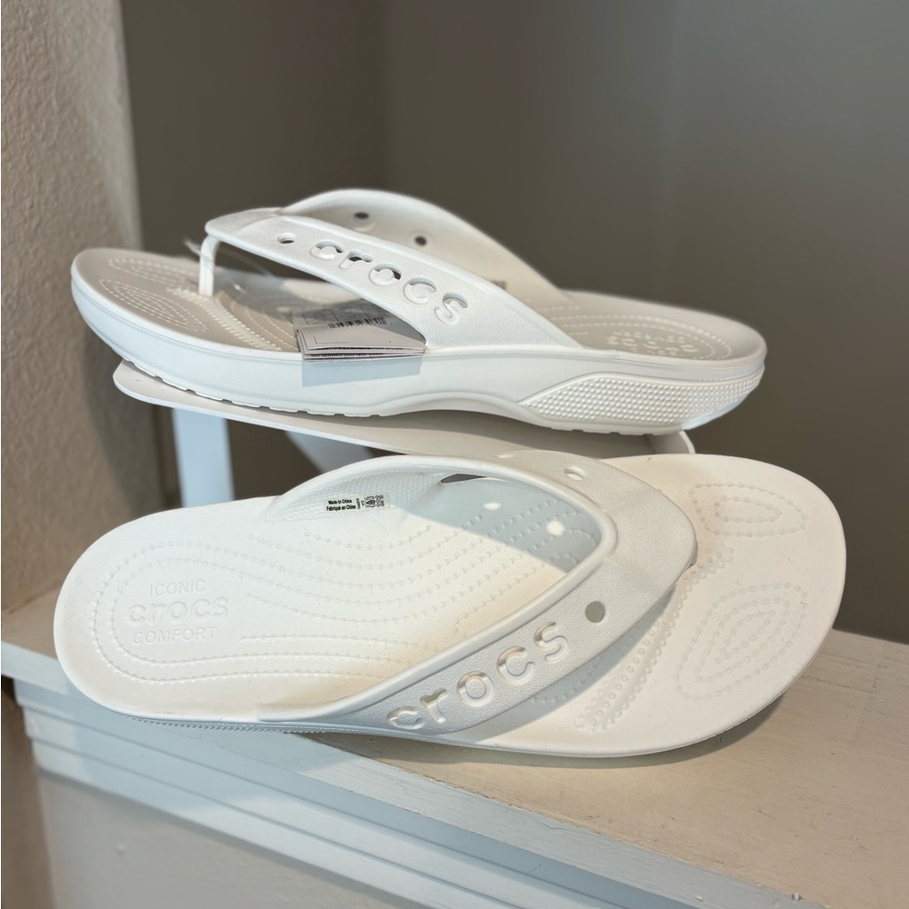 Crocs Classic Flip White Flip Flops Sandals Men’s Size 12
